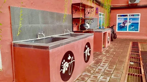 Joe's Gone Diving Bali 3