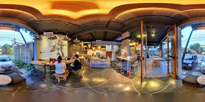 Lima Mike Coffee / Ayam Bakar Renon 2