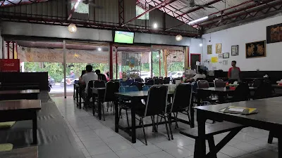 Warung Rasa Mantap 4