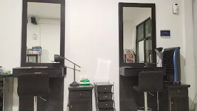 AXMI Beauty Salon and Skin Care 1