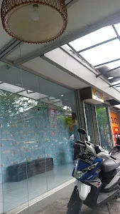 Junior Baby And Kiddy Hair Salon 3