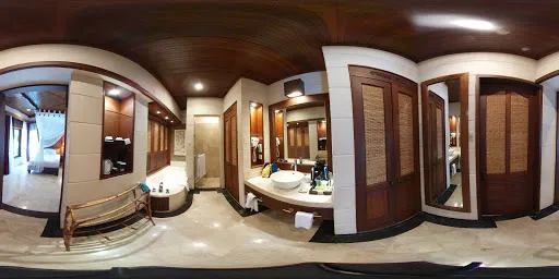 Bali Tropic Resort & Spa 3