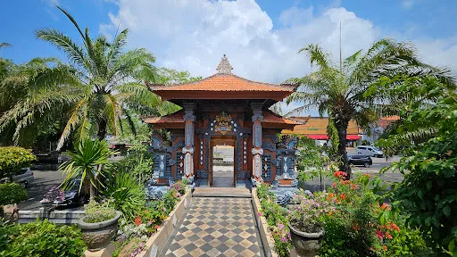 Bali Tropic Resort & Spa 4