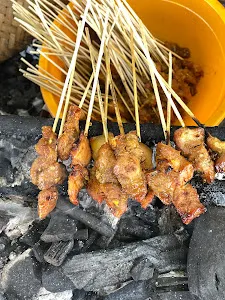 Wasabi_gkr ; warung sate babi golkar bali 2