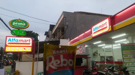 Alfamart Gunung Rinjani 1