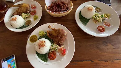 Bebek Goreng H Slamet 4
