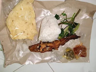 Ayam Bakar Arema Ibu Tika 4