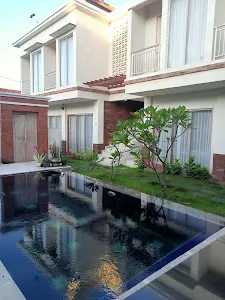 The Ayudya Ulunsuan 1