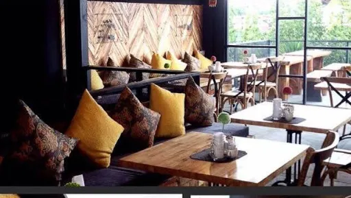 Gosha Kitchen & Patisserie Renon 4