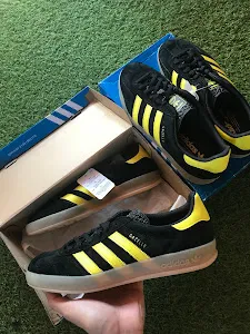 Cosmo Sports wear store 3