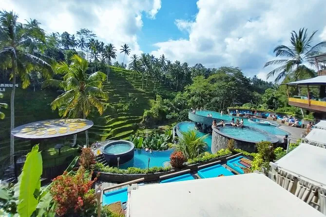 Maha Tour & Travel 1