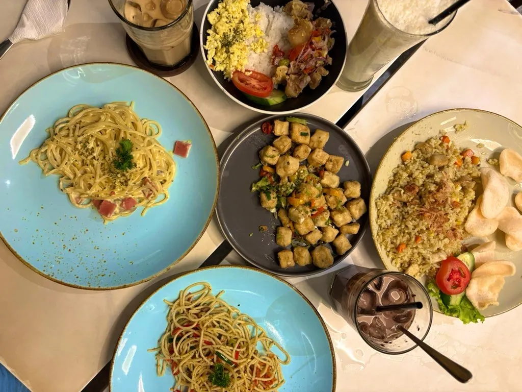 Story Kitchen & Bar pulau kawe 2