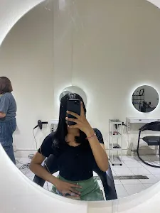 Adaya Salon 4
