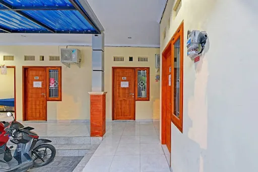 OYO 1848 Tb's Homestay 4