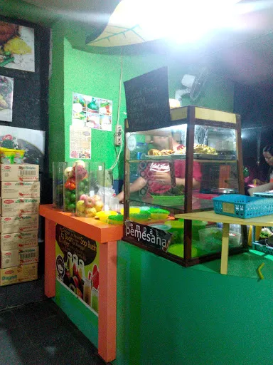 Adi Kusuma Traditional Market 1