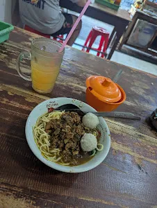 Bakso & Mie Ayam Surabaya 1