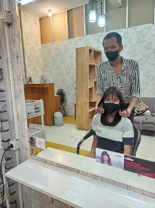 Delish Salon Barito 2