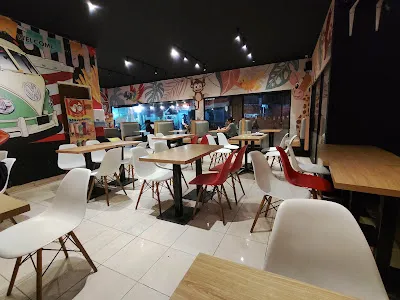 GOGO FRIED CHICKEN Pulau Komodo 4