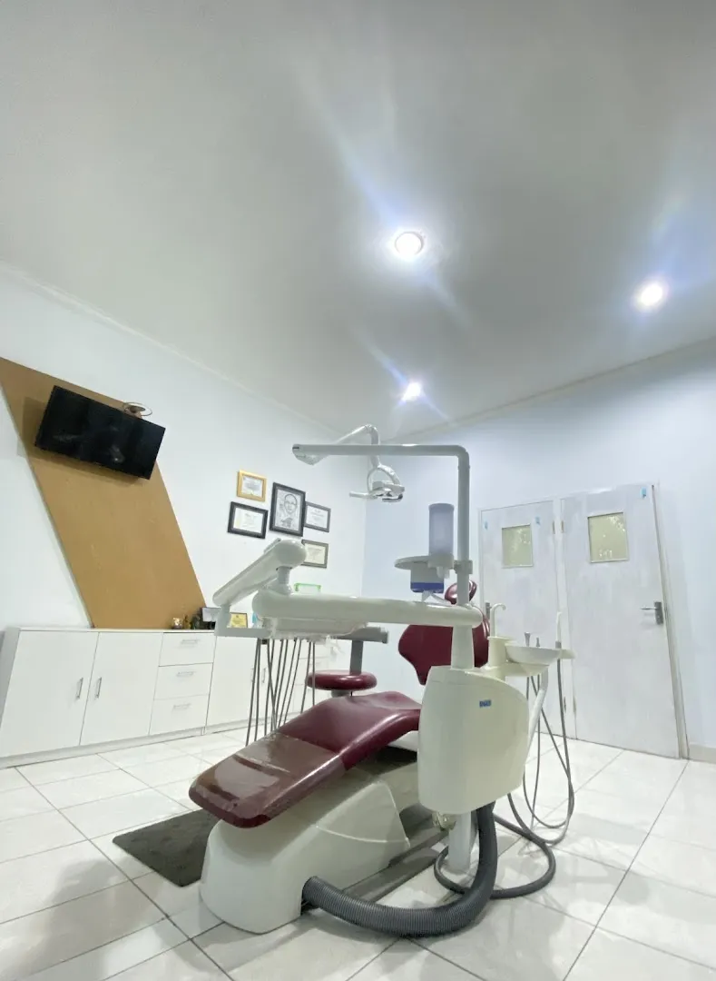 Klinik Gigi dan Bedah Mulut - Alsa Dental Bali 3
