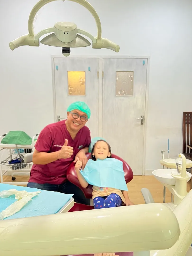 Klinik Gigi dan Bedah Mulut - Alsa Dental Bali 4