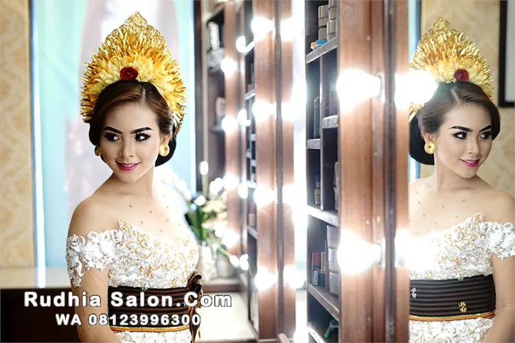 Rudhia Salon Make Up Bali 2