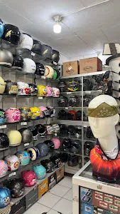 Gauri Helm Shop WR Supratman 4