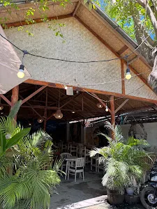 Happy Eating Penida 3