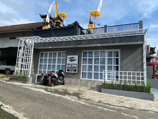 Prettied Studio & Salon 1