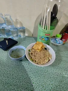 Mie Pangsit Malang Pak Akbar 2