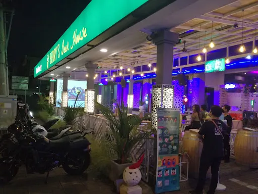 Berry's Beer House 1