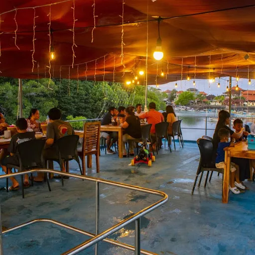 Warung Ikan Bakar DARMA 4