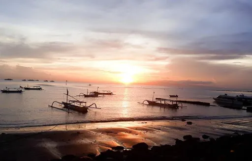 Pantai Bangsal 4