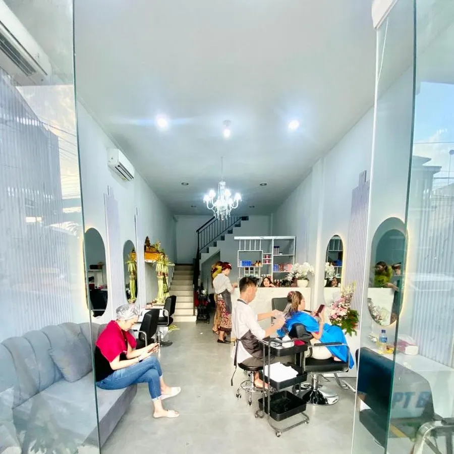 New Look Hair Salon 1