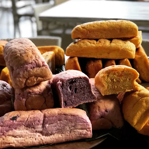 Lemo Beach Cafe by Malaika 2