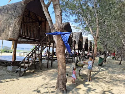Pengembak beach 2