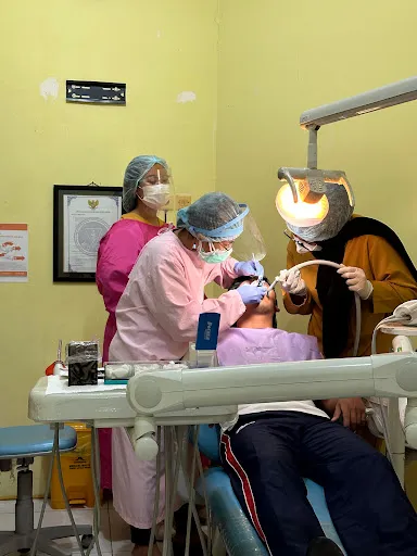 Dokter Gigi drg. Ni Made Yuwanti 4