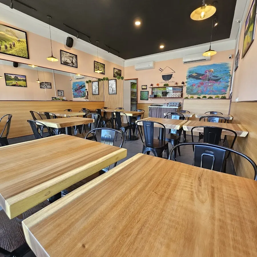 Vietnam Bistro by Mama Hanh Denpasar 4