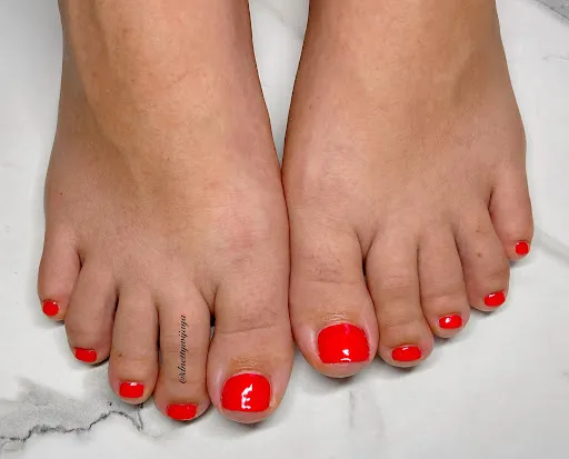 D'Netty Wijaya (Nail Studio) 1