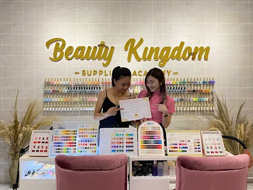 D'Netty Wijaya (Nail Studio) 4
