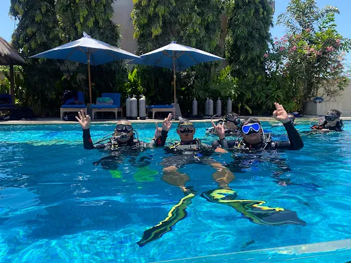 Bali Diving School | Scuba Diving Course 4