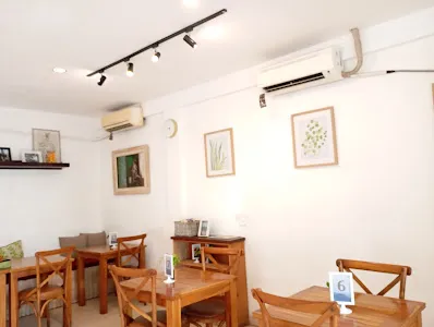 Manos coffee & eatery 3