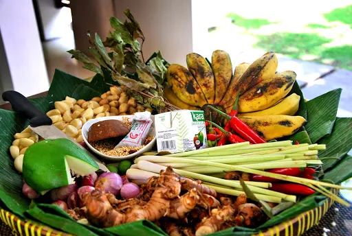 Bu Dewi Cooking Class & Homestay 3