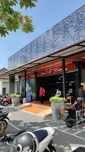 Pande Putri Supermarket (Batur Sari) 1