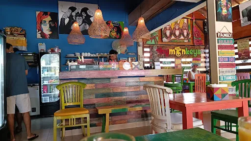 Warung Baby Monkeys 2
