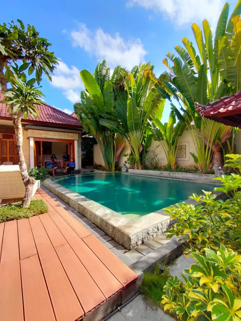 BIG Pineapple Backpackers Bali 1