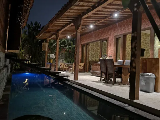 rumah pak handoko 2