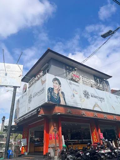 Nonie Gold Shop 4