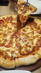 Pizza Hut Restoran 1