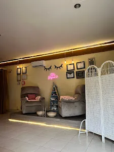 The Bee Salon and Spa Sanur 4