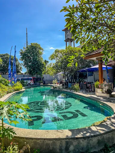 Crystal Divers - PADI IDC Center 4